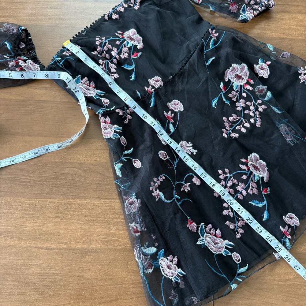 Showpo Women’s NWT Honey Black & Pink Floral Embroidered Over-The-Shoulder Dress - Picture 9 of 11